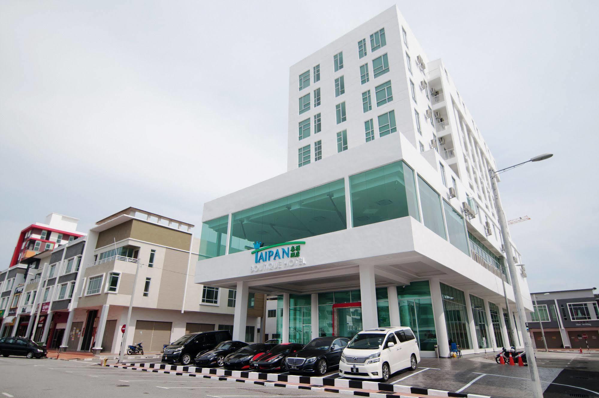 E-Red Hotel Melaka Екстериор снимка
