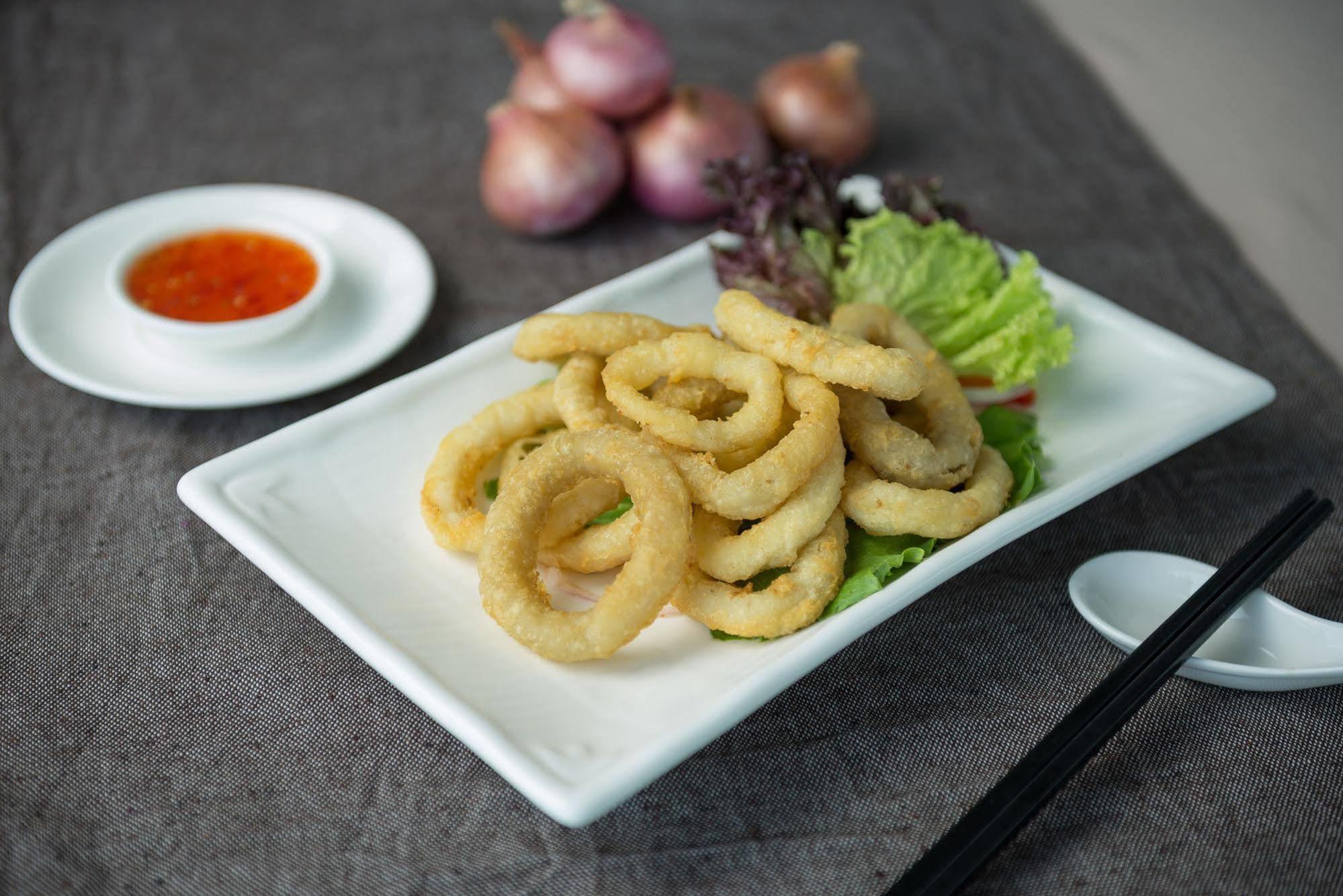 E-Red Hotel Melaka Екстериор снимка