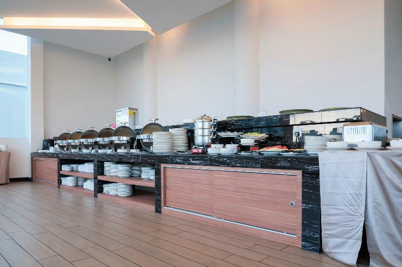 E-Red Hotel Melaka Екстериор снимка