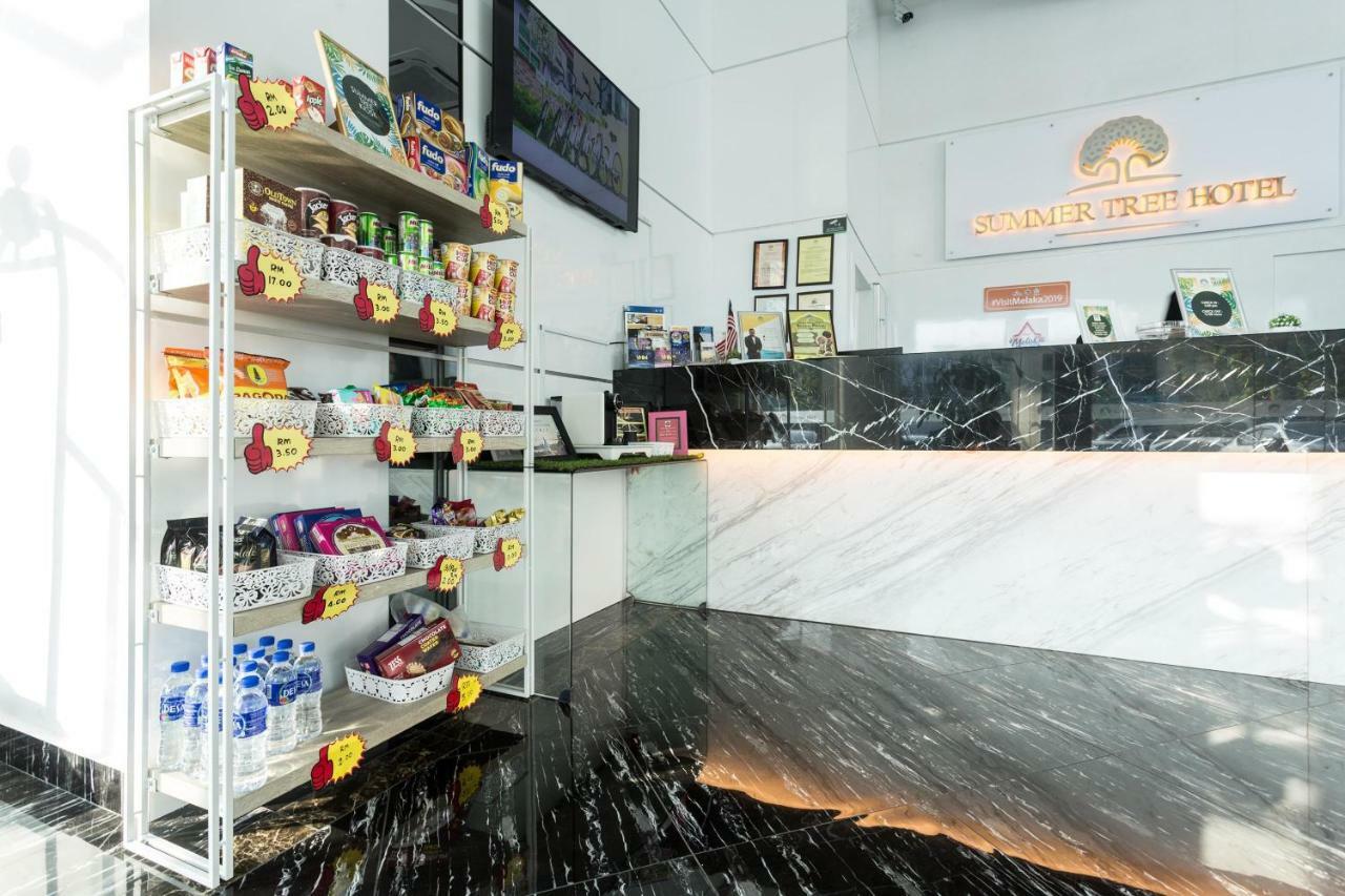 E-Red Hotel Melaka Екстериор снимка