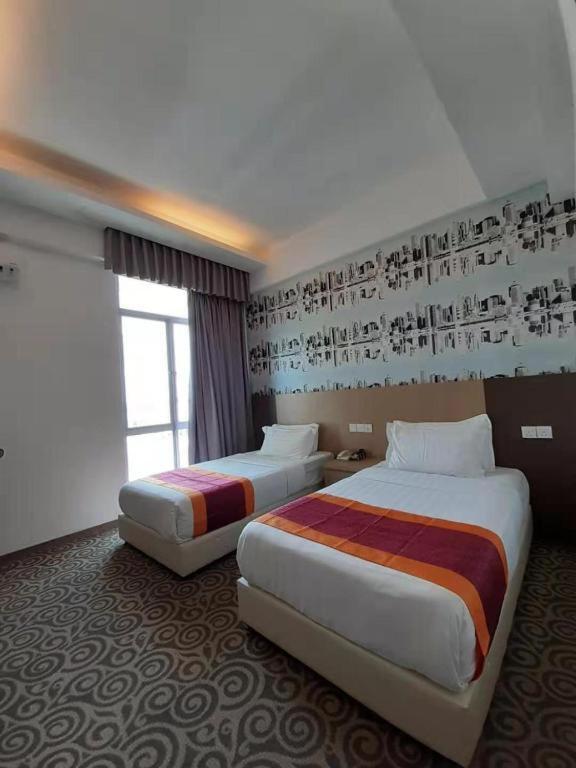 E-Red Hotel Melaka Екстериор снимка